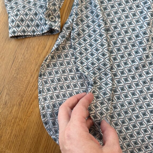 Ann Taylor LOFT Blue Geometric Pattern Top Size Small - Picture 5 of 9